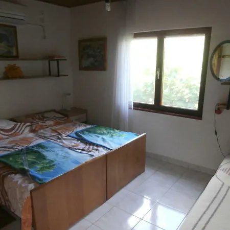 Dvije Palme Jelsa (Hvar)